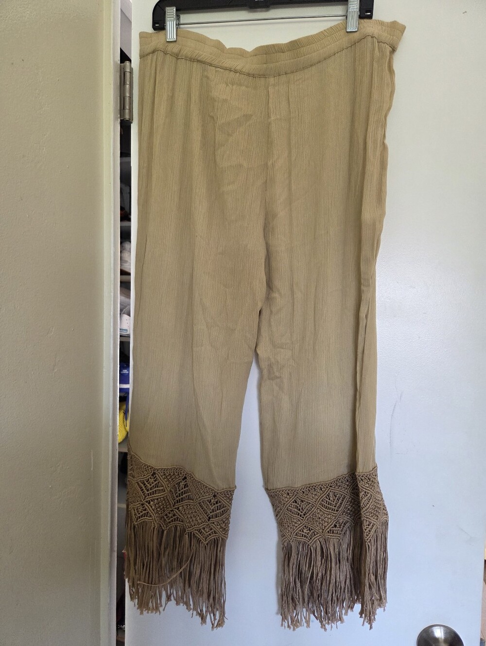 Boston Proper Woven Fringe Bottom Crop Pants - Picture 4 of 5